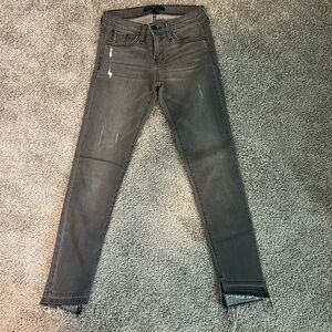 Flying Monkey Platinum capri/ankle jeans. Super stretchy. Orig $98